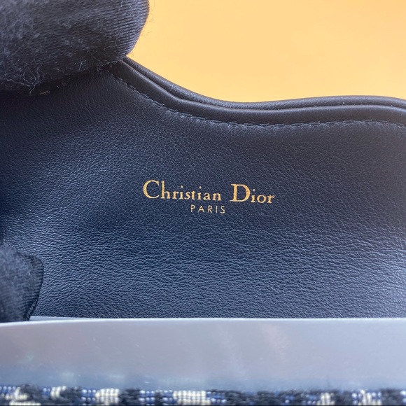 ✈️sold✈️Brand new Dior SADDLE FLAP CARD HOLDER - Picture 7 of 8